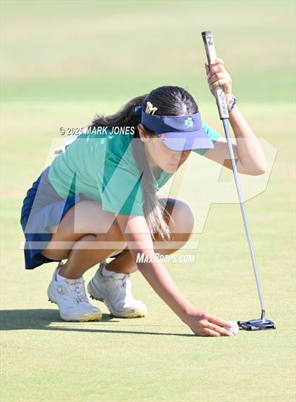 Thumbnail 2 in AIA Division III Championship photogallery.