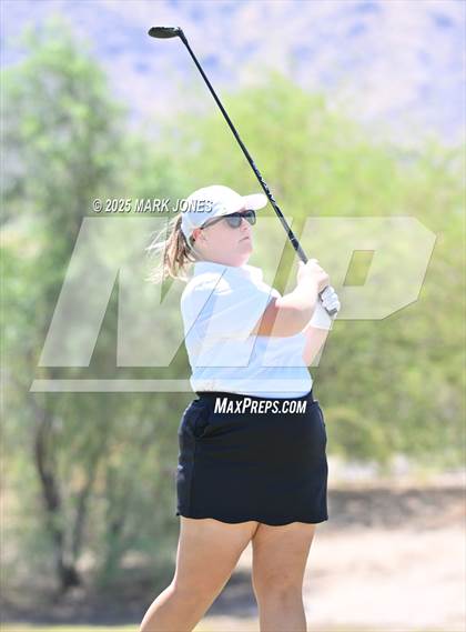 Thumbnail 2 in AIA Division III Championship photogallery.
