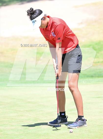 Thumbnail 1 in AIA Division III Championship photogallery.