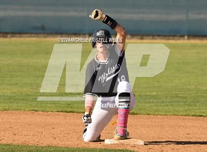 Thumbnail 2 in Madison vs Ida B Wells (73rd Lion's Tournament) photogallery.
