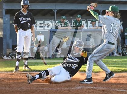 Thumbnail 3 in Madison vs Ida B Wells (73rd Lion's Tournament) photogallery.