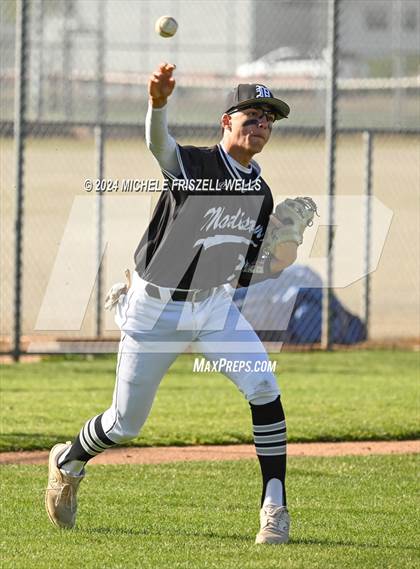 Thumbnail 2 in Madison vs Ida B Wells (73rd Lion's Tournament) photogallery.
