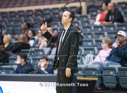 Thumbnail 3 in Stevens vs. O'Connor photogallery.