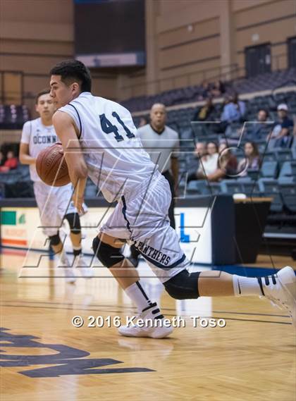 Thumbnail 2 in Stevens vs. O'Connor photogallery.