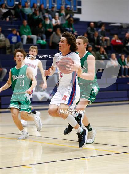 Thumbnail 1 in South Summit vs. Richfield (UHSAA 3A 2nd Round Playoff) photogallery.