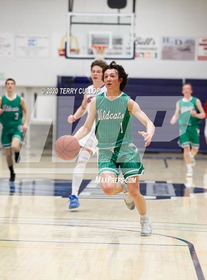 Thumbnail 3 in South Summit vs. Richfield (UHSAA 3A 2nd Round Playoff) photogallery.