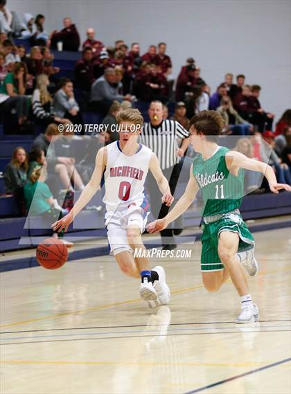 Thumbnail 2 in South Summit vs. Richfield (UHSAA 3A 2nd Round Playoff) photogallery.