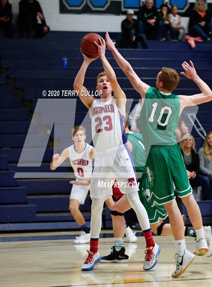 Thumbnail 2 in South Summit vs. Richfield (UHSAA 3A 2nd Round Playoff) photogallery.