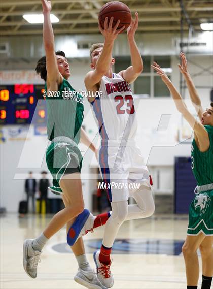Thumbnail 3 in South Summit vs. Richfield (UHSAA 3A 2nd Round Playoff) photogallery.