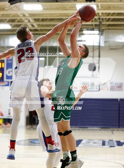 Thumbnail 3 in South Summit vs. Richfield (UHSAA 3A 2nd Round Playoff) photogallery.