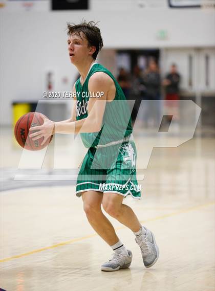 Thumbnail 1 in South Summit vs. Richfield (UHSAA 3A 2nd Round Playoff) photogallery.