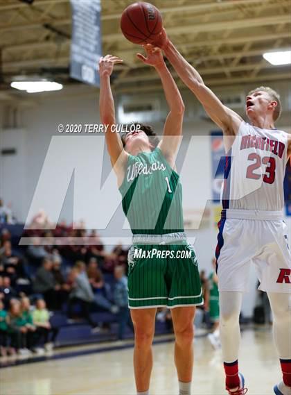 Thumbnail 1 in South Summit vs. Richfield (UHSAA 3A 2nd Round Playoff) photogallery.