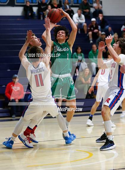 Thumbnail 2 in South Summit vs. Richfield (UHSAA 3A 2nd Round Playoff) photogallery.