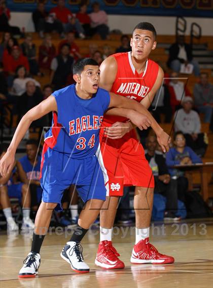 Thumbnail 2 in Mater Dei vs. Glenn (Jim Harris Memorial) photogallery.