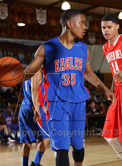 Thumbnail 1 in Mater Dei vs. Glenn (Jim Harris Memorial) photogallery.