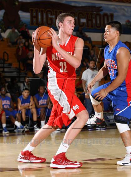 Thumbnail 3 in Mater Dei vs. Glenn (Jim Harris Memorial) photogallery.