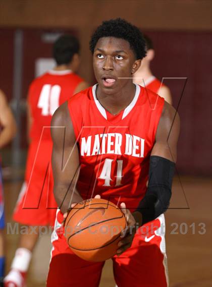 Thumbnail 2 in Mater Dei vs. Glenn (Jim Harris Memorial) photogallery.