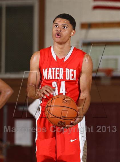Thumbnail 2 in Mater Dei vs. Glenn (Jim Harris Memorial) photogallery.
