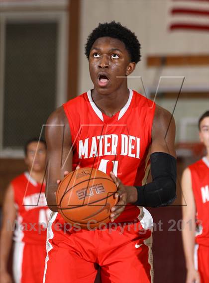 Thumbnail 2 in Mater Dei vs. Glenn (Jim Harris Memorial) photogallery.