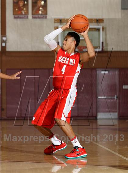 Thumbnail 3 in Mater Dei vs. Glenn (Jim Harris Memorial) photogallery.