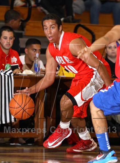 Thumbnail 1 in Mater Dei vs. Glenn (Jim Harris Memorial) photogallery.