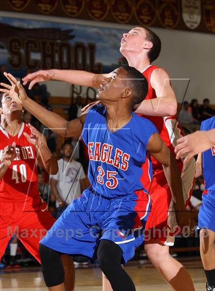 Thumbnail 1 in Mater Dei vs. Glenn (Jim Harris Memorial) photogallery.