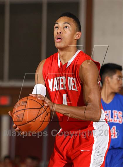 Thumbnail 2 in Mater Dei vs. Glenn (Jim Harris Memorial) photogallery.