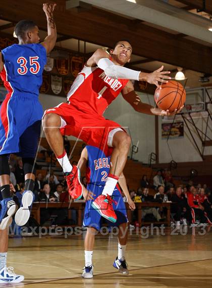 Thumbnail 2 in Mater Dei vs. Glenn (Jim Harris Memorial) photogallery.
