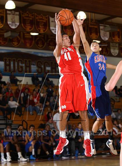 Thumbnail 2 in Mater Dei vs. Glenn (Jim Harris Memorial) photogallery.