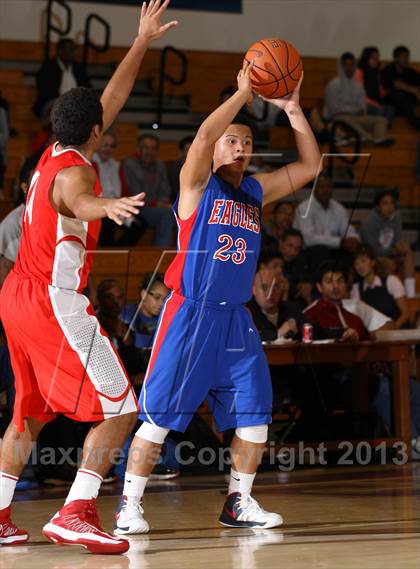 Thumbnail 2 in Mater Dei vs. Glenn (Jim Harris Memorial) photogallery.