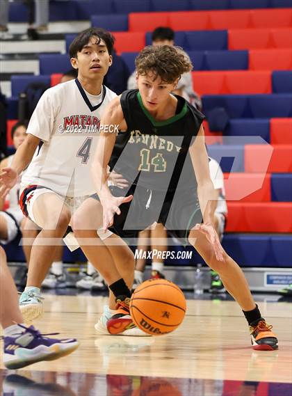 Thumbnail 2 in Kennedy @ Bolsa Grande photogallery.