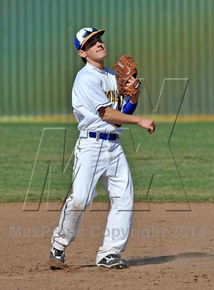Thumbnail 3 in Leonard vs Bells (Pottsboro Tournament) photogallery.