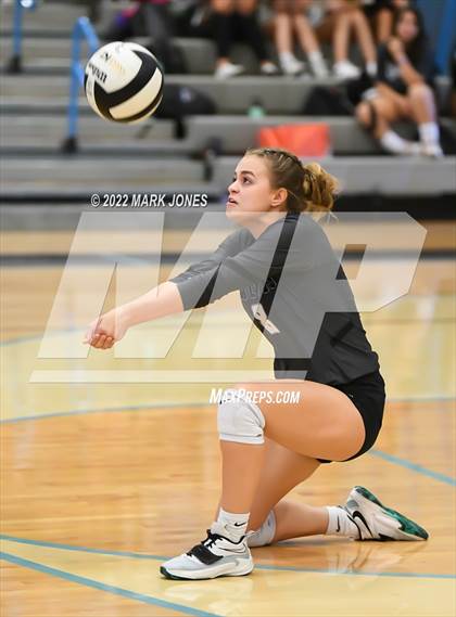 Thumbnail 2 in Estrella Foothills vs. Bradshaw Mountain (JV) photogallery.