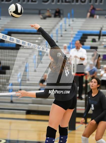 Thumbnail 1 in Estrella Foothills vs. Bradshaw Mountain (JV) photogallery.