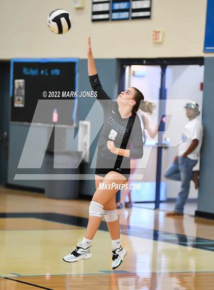 Thumbnail 2 in Estrella Foothills vs. Bradshaw Mountain (JV) photogallery.