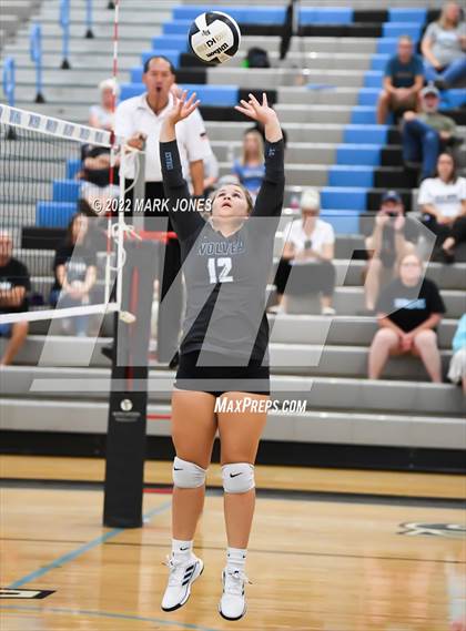 Thumbnail 2 in Estrella Foothills vs. Bradshaw Mountain (JV) photogallery.
