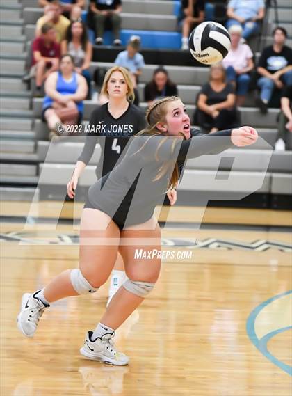 Thumbnail 3 in Estrella Foothills vs. Bradshaw Mountain (JV) photogallery.