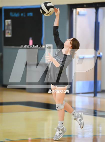 Thumbnail 2 in Estrella Foothills vs. Bradshaw Mountain (JV) photogallery.