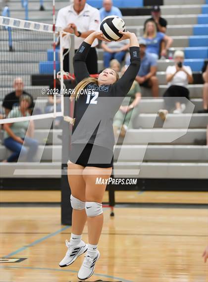 Thumbnail 3 in Estrella Foothills vs. Bradshaw Mountain (JV) photogallery.