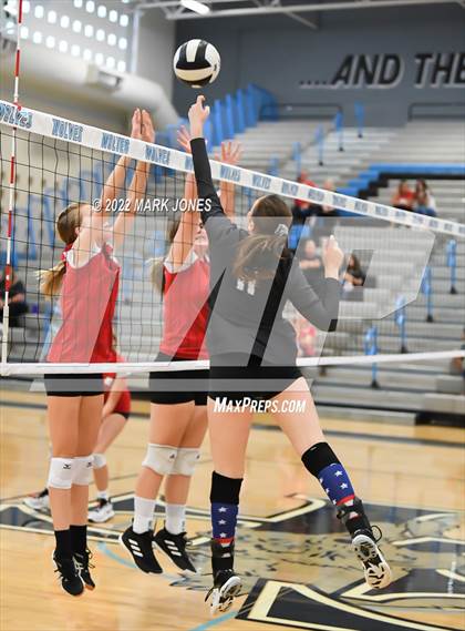 Thumbnail 3 in Estrella Foothills vs. Bradshaw Mountain (JV) photogallery.