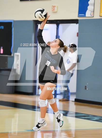 Thumbnail 1 in Estrella Foothills vs. Bradshaw Mountain (JV) photogallery.