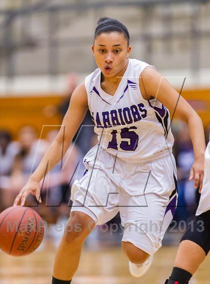 Thumbnail 2 in Warren vs O'Connor photogallery.