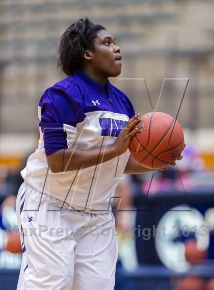 Thumbnail 1 in Warren vs O'Connor photogallery.