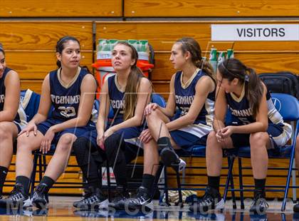 Thumbnail 2 in Warren vs O'Connor photogallery.