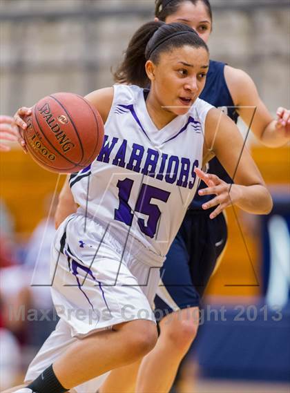 Thumbnail 2 in Warren vs O'Connor photogallery.