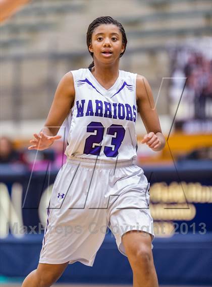 Thumbnail 2 in Warren vs O'Connor photogallery.