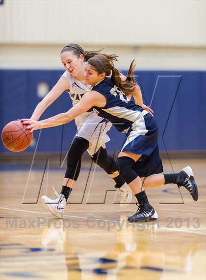 Thumbnail 1 in Warren vs O'Connor photogallery.