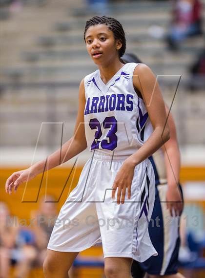 Thumbnail 1 in Warren vs O'Connor photogallery.