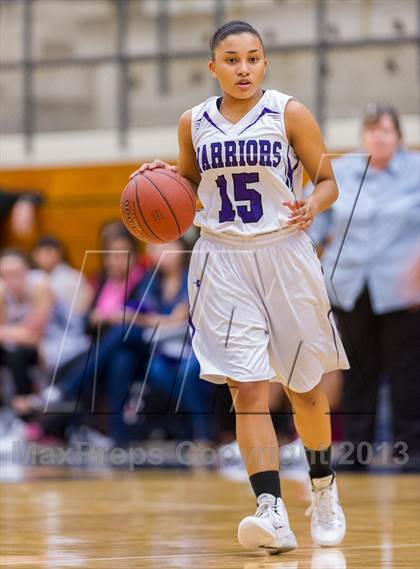 Thumbnail 3 in Warren vs O'Connor photogallery.