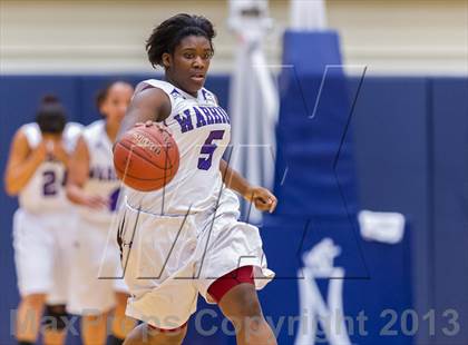 Thumbnail 3 in Warren vs O'Connor photogallery.